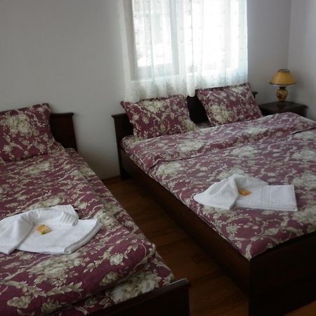 Guest House Mavrudieva Koprivshtitsa Eksteriør billede