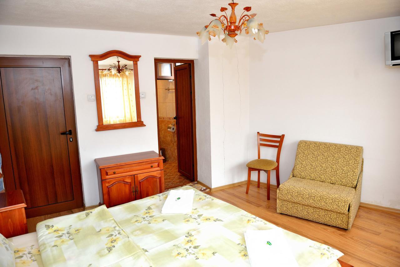 Guest House Mavrudieva Koprivshtitsa Eksteriør billede